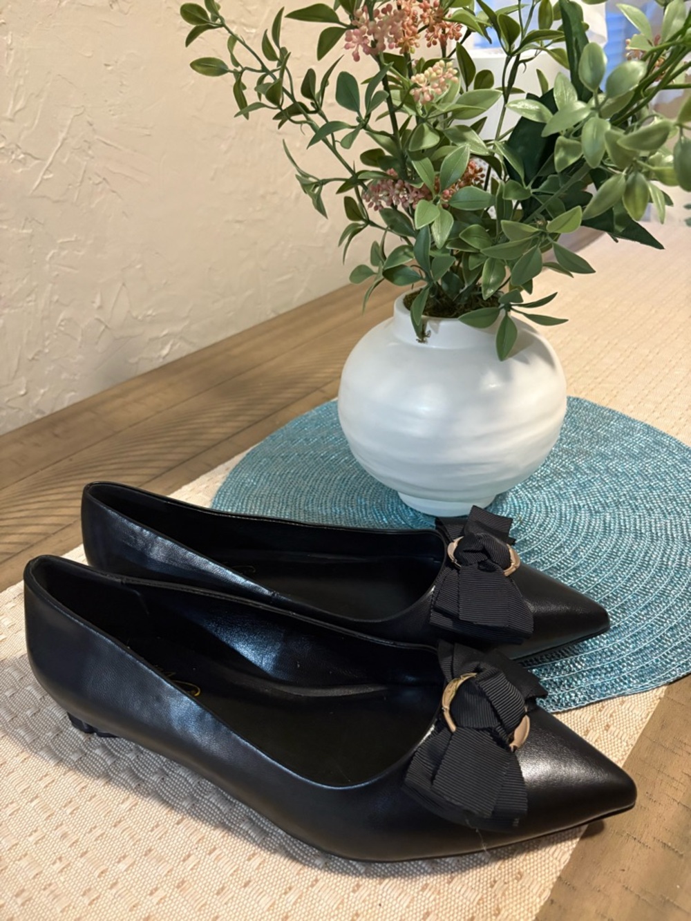 Midnight Velvet Black Pointed-Toe Bow Heels - Picture 3 of 16